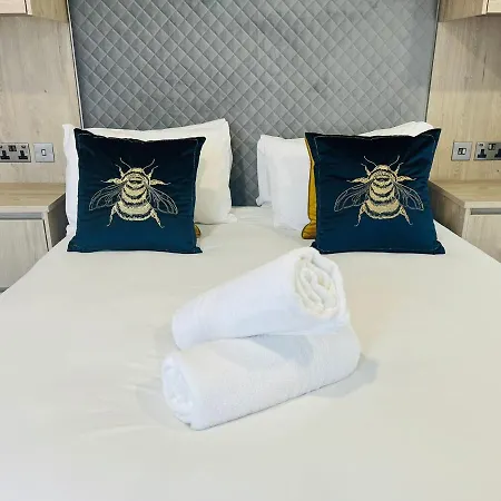 Honey Bee With Hot Tub