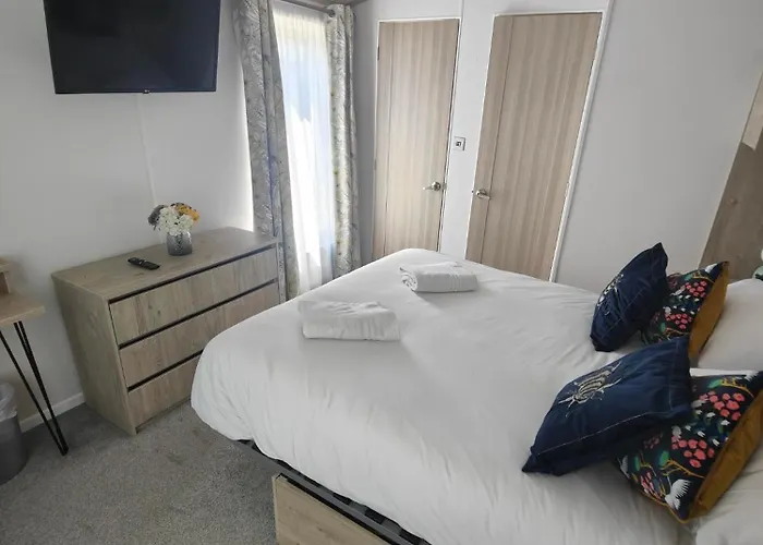 Holiday home Honey Bee With Hot Tub York