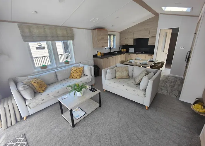 Honey Bee With Hot Tub