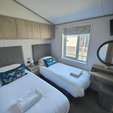 Honey Bee With Hot Tub York